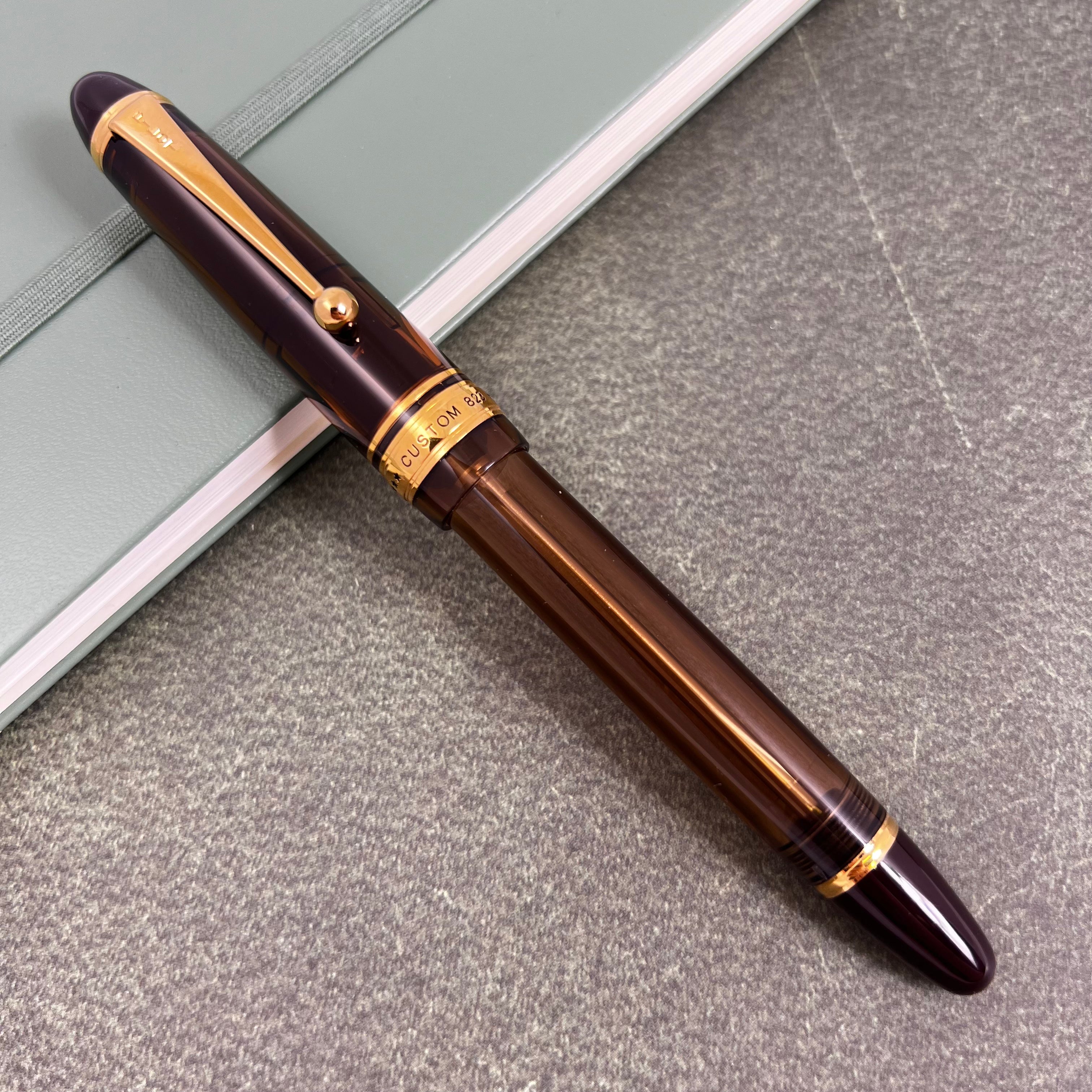 Pre-Owned Pilot Custom 823 Amber Fountain Pen 14K B (Like New)