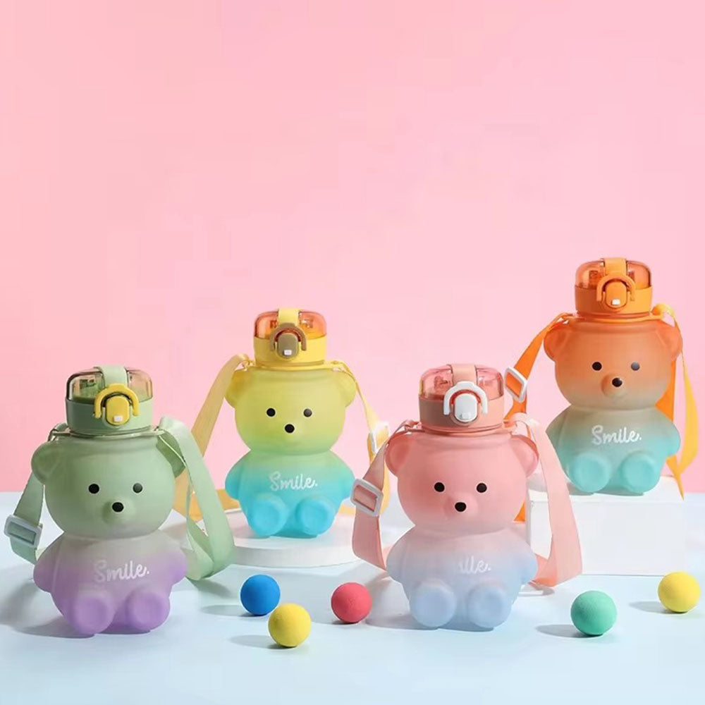 Water Bottle Kawaii Bear Design With Straw 800 MLGreen
